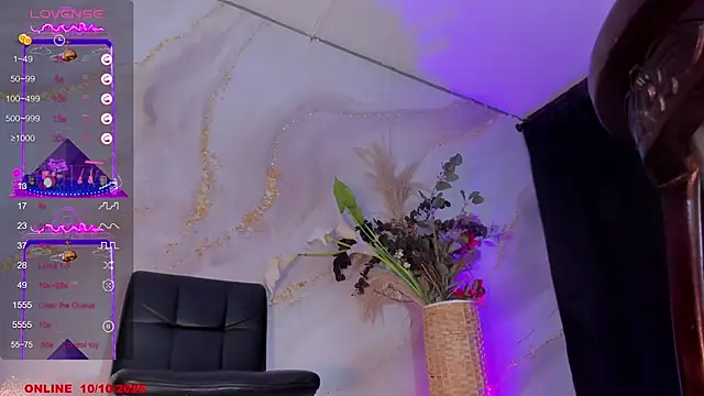 Snapshot of Karla-Ebony chatting on October 2025 02:05:02 PM Karla-Ebony online show from October 2025 02:05:02 PM