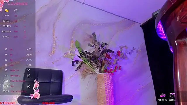 Snapshot of Karla-Ebony chatting on October 2025 01:45:02 PM Karla-Ebony online show from October 2025 01:45:02 PM