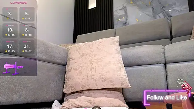 anellejones online show from November 2025 03:50:01 AM