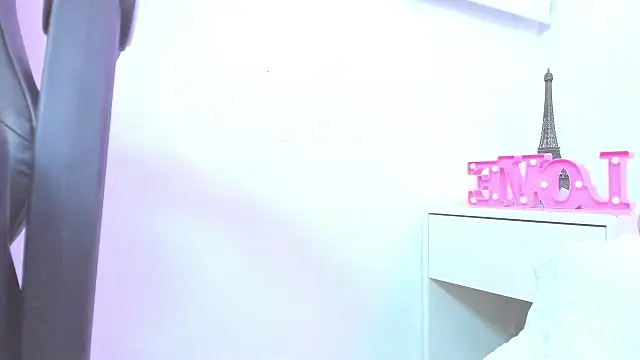 Snapshot of silvana__miller chatting on February 2025 10:22:02 PM silvana miller online show from February 2025 10:22:02 PM