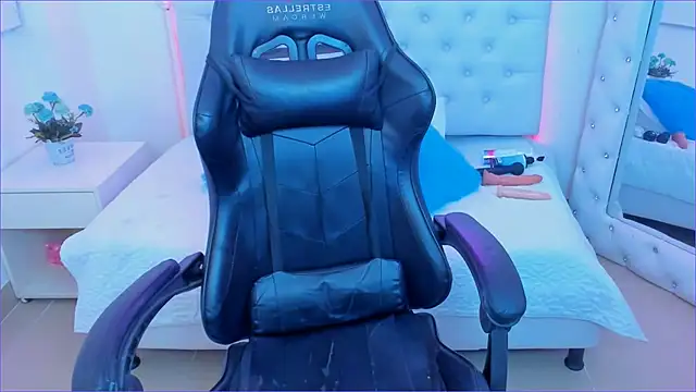 Snapshot of silvana__miller chatting on March 2025 07:38:01 PM silvana miller online show from March 2025 07:38:01 PM