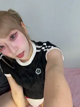 Snapshot of alice__1111 chatting on May 2026 02:40:01 AM alice 1111 online show from May 2026 02:40:01 AM
