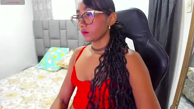 Snapshot of MurphyAngelina chatting on June 2026 03:19:02 AM MurphyAngelina online show from June 2026 03:19:02 AM