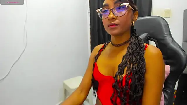 Snapshot of MurphyAngelina chatting on July 2026 03:13:01 AM MurphyAngelina online show from July 2026 03:13:01 AM