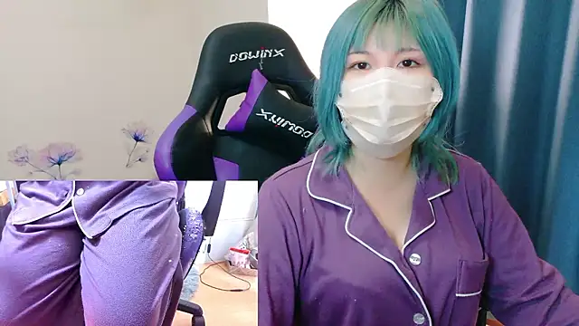 Snapshot of hazuki_8008 chatting on December 2025 03:12:02 AM hazuki 8008 online show from December 2025 03:12:02 AM