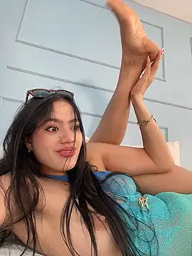 ariel jonees online show from September 2025 07:02:02 PM