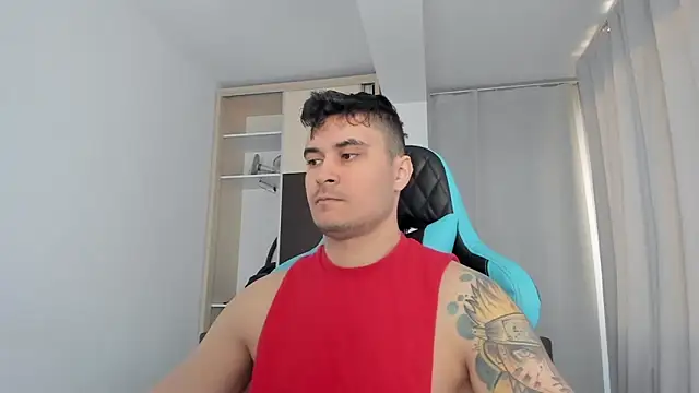 Snapshot of MatMalonne chatting on January 2026 06:18:02 AM MatMalonne online show from January 2026 06:18:02 AM