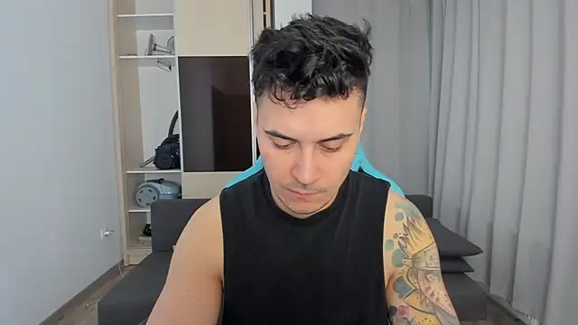 Snapshot of MatMalonne chatting on February 2026 06:17:01 AM MatMalonne online show from February 2026 06:17:01 AM