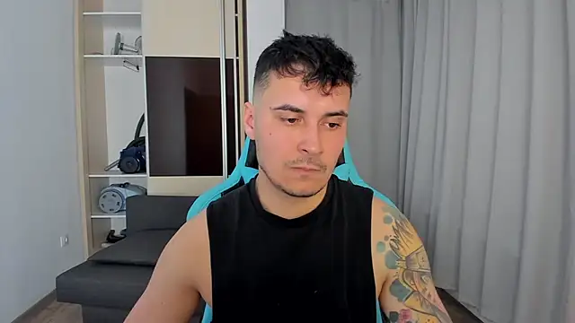 Snapshot of MatMalonne chatting on February 2026 02:03:02 PM MatMalonne online show from February 2026 02:03:02 PM