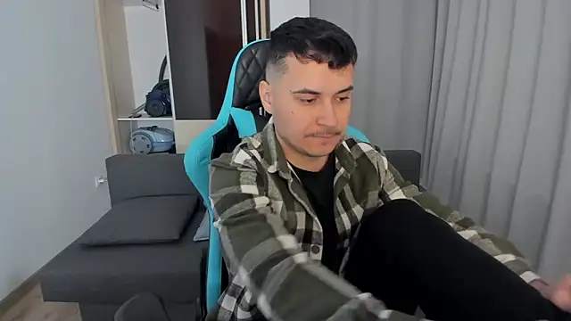 Snapshot of MatMalonne chatting on February 2026 05:58:02 AM MatMalonne online show from February 2026 05:58:02 AM