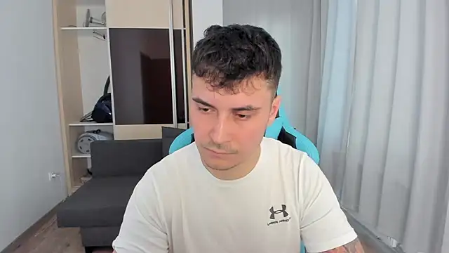 Snapshot of MatMalonne chatting on February 2026 01:42:01 PM MatMalonne online show from February 2026 01:42:01 PM