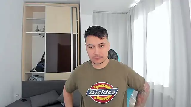 Snapshot of MatMalonne chatting on February 2026 06:35:01 AM MatMalonne online show from February 2026 06:35:01 AM