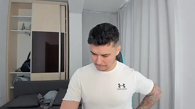 Snapshot of MatMalonne chatting on February 2026 01:45:02 PM MatMalonne online show from February 2026 01:45:02 PM