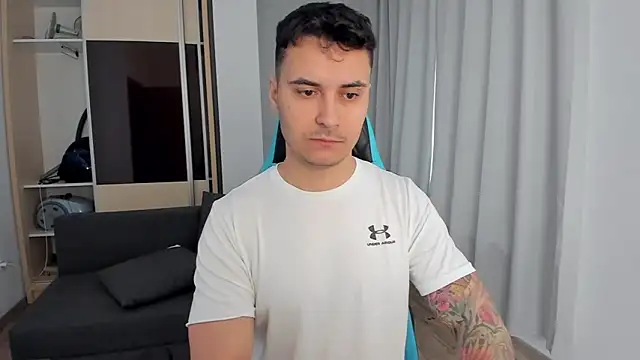 Snapshot of MatMalonne chatting on March 2026 06:47:01 AM MatMalonne online show from March 2026 06:47:01 AM