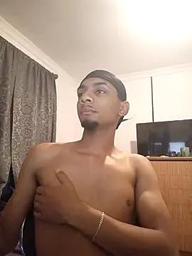 29YOURZ 28  online show from December 2024 07:26:02 PM