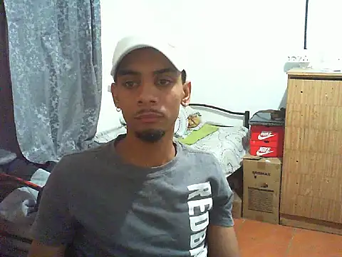 29YOURZ 28  online show from November 2025 07:23:02 PM