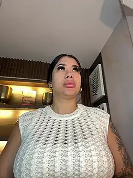 Snapshot of kiim_taaylor chatting on March 2025 12:11:02 PM kiim taaylor online show from March 2025 12:11:02 PM