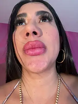 Snapshot of kiim_taaylor chatting on March 2025 12:22:02 PM kiim taaylor online show from March 2025 12:22:02 PM