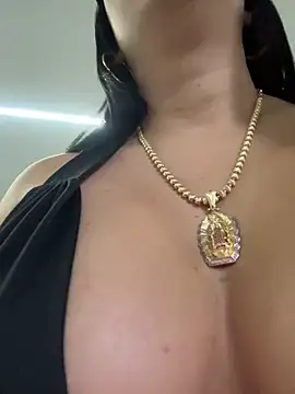 Snapshot of kiim_taaylor chatting on March 2025 11:44:02 AM kiim taaylor online show from March 2025 11:44:02 AM