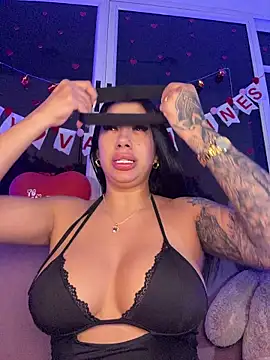 Snapshot of kiim_taaylor chatting on February 2026 11:07:01 AM kiim taaylor online show from February 2026 11:07:01 AM