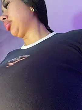 Snapshot of kiim_taaylor chatting on February 2026 01:53:02 PM kiim taaylor online show from February 2026 01:53:02 PM