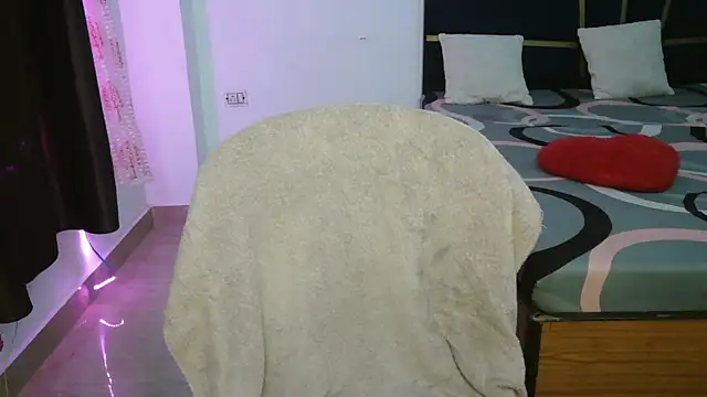N-Natasha online show from May 2026 07:00:02 PM