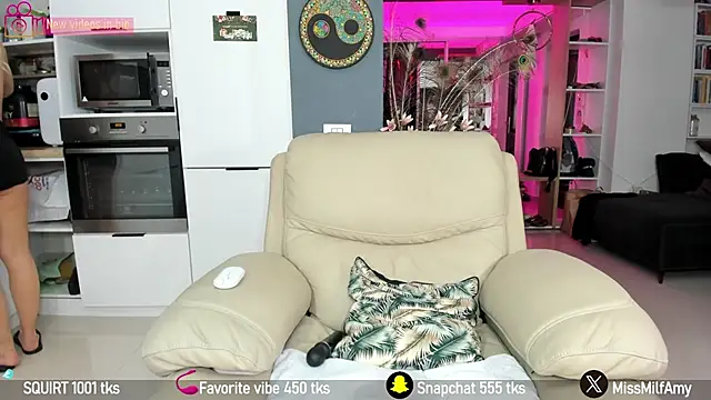 AmySuperHeroes online show from February 2025 01:09:02 PM