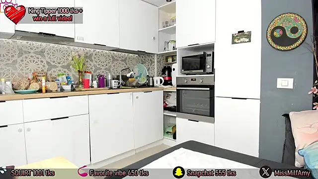 AmySuperHeroes online show from February 2025 08:33:02 AM