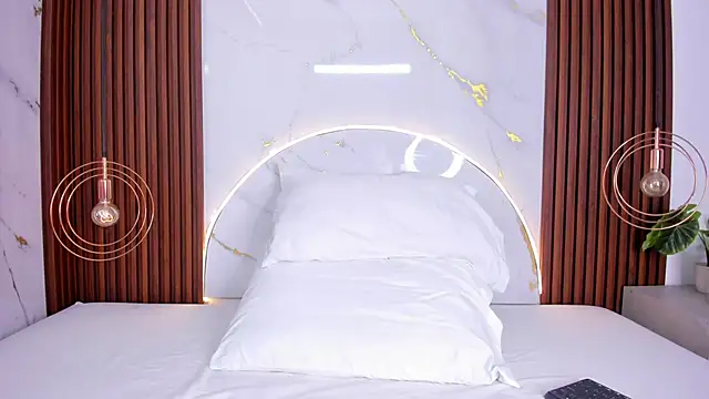 miamiller69 online show from October 2025 04:54:01 AM