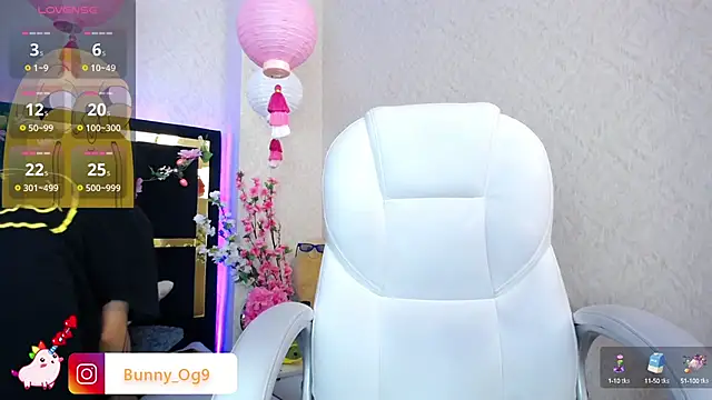 Snapshot of Bunny_O chatting on March 2025 02:37:02 AM Bunny O online show from March 2025 02:37:02 AM