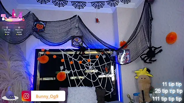 Snapshot of Bunny_O chatting on October 2025 08:53:02 PM Bunny O online show from October 2025 08:53:02 PM