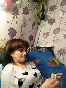 Snapshot of SweetLeila40 chatting on January 2025 01:54:01 PM SweetLeila40 online show from January 2025 01:54:01 PM