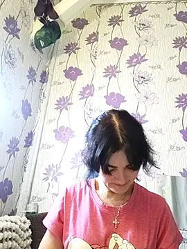 Snapshot of SweetLeila40 chatting on February 2025 10:21:02 PM SweetLeila40 online show from February 2025 10:21:02 PM