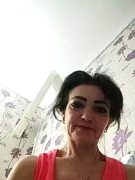 Snapshot of SweetLeila40 chatting on March 2025 09:59:01 PM SweetLeila40 online show from March 2025 09:59:01 PM