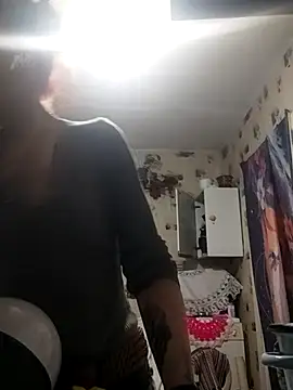 SweetLeila40 online show from March 2026 09:21:02 PM