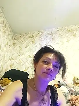 SweetLeila40 online show from June 2026 12:32:02 AM