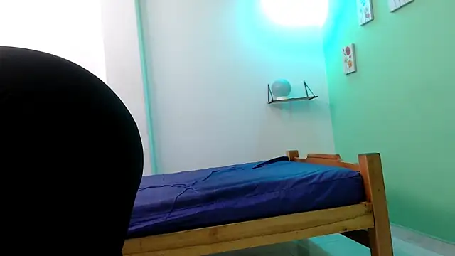 evaleribigtits18 online show from April 2026 01:16:02 AM