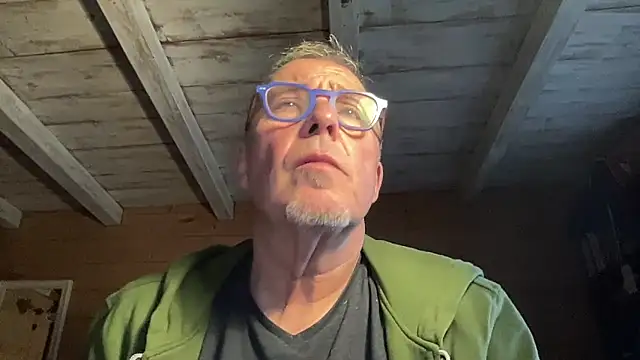 Snapshot of lelohop chatting on February 2026 07:58:01 AM lelohop online show from February 2026 07:58:01 AM