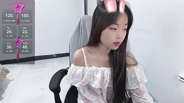 Lvy--v online show from December 2024 10:36:02 PM