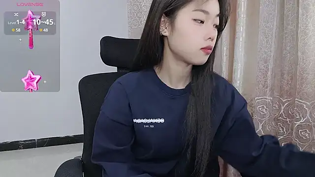 Lvy--v online show from January 2025 10:41:02 PM