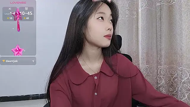 Lvy--v online show from March 2025 07:39:01 PM