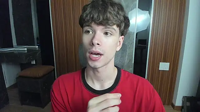Snapshot of calvin_love_you chatting on May 2026 05:18:01 PM calvin love you online show from May 2026 05:18:01 PM