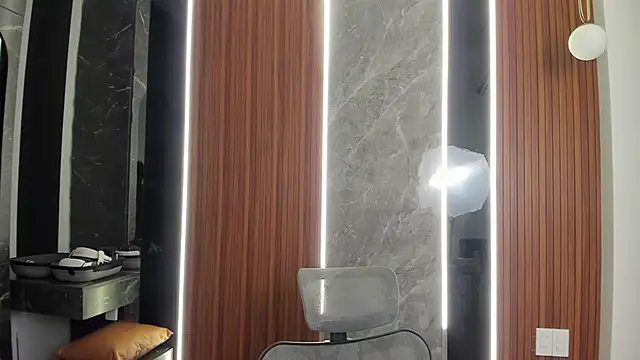 Snapshot of calvin_love_you chatting on May 2026 06:09:01 PM calvin love you online show from May 2026 06:09:01 PM