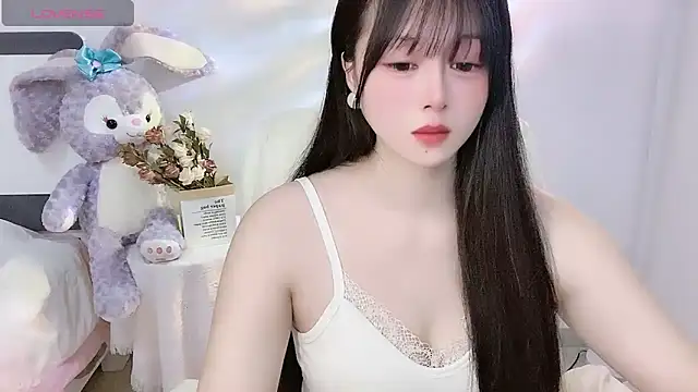 Snapshot of Lydia_170 chatting on December 2024 02:25:01 AM Lydia 170 online show from December 2024 02:25:01 AM