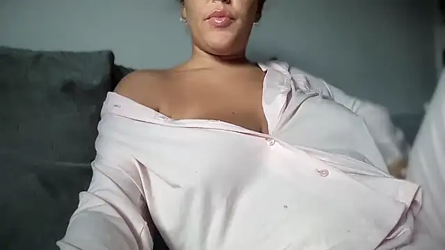 Snapshot of lilylush24 chatting on October 2025 10:44:02 AM lilylush24 online show from October 2025 10:44:02 AM