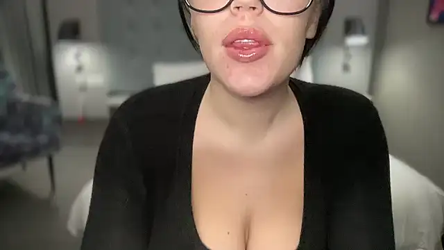 Snapshot of lilylush24 chatting on February 2026 12:47:02 PM lilylush24 online show from February 2026 12:47:02 PM