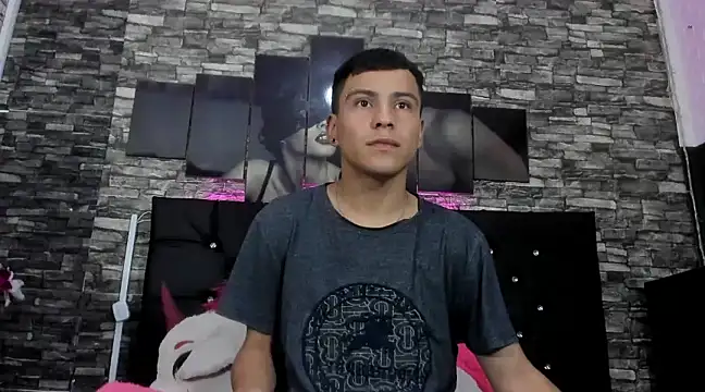 Snapshot of salvadorgomezx chatting on December 2024 10:42:01 PM salvadorgomezx online show from December 2024 10:42:01 PM