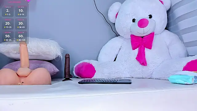 Alexasmith06 online show from December 2024 01:28:01 PM