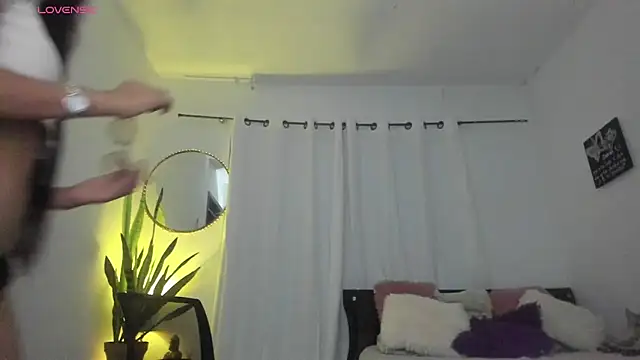 Sophie sweett19 online show from September 2025 10:54:01 PM