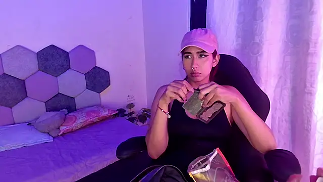 Horny tgn online show from November 2025 06:59:02 PM